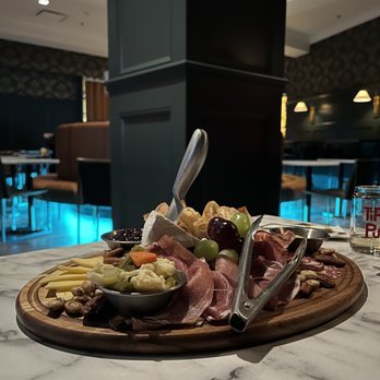 Tipsy Putt - Meat and cheese board - Pubs Near Me - Emeryville, California