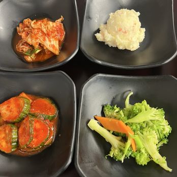 Korean Seoul - Kimchi, broccoli, mashed potatoes (potato salad) - Korean Near Me - Virginia Beach, Virginia Korean Seoul - Kimchi, broccoli, mashed potatoes (potato salad) - Korean Near Me - Virginia Beach, Virginia