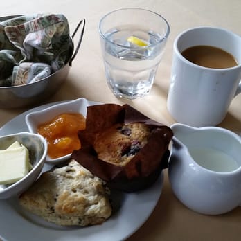 Windjammer Inn - The breakfast part of the bed and breakfast. And yes they are fresh soft and warm. - Hotels Near Me - Port Stanley, Ontario Windjammer Inn - The breakfast part of the bed and breakfast. And yes they are fresh soft and warm. - Hotels Near Me - Port Stanley, Ontario
