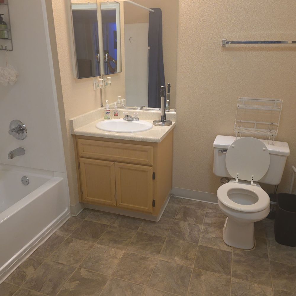 RP Professional Cleaning - Super Clean Restroom - Office Cleaning Near Me RP Professional Cleaning - Super Clean Restroom - Office Cleaning Near Me