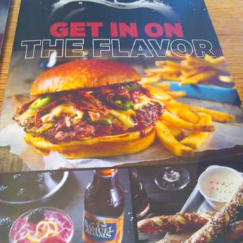 Applebee's Grill + Bar - Sports Bars Near Me - Chula Vista, California