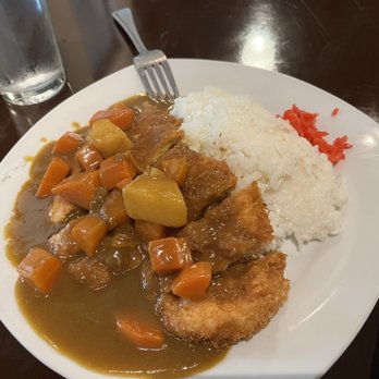 Genki Ya - Sushi Bars Near Me - Dedham, Massachusetts