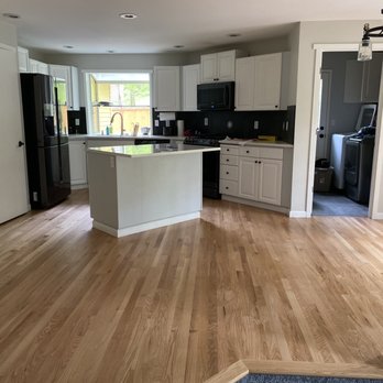 Professional Flooring Installations - Hardwood refinishing - Flooring Near Me - Auburn, Washington Professional Flooring Installations - Hardwood refinishing - Flooring Near Me - Auburn, Washington
