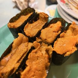 Sea urchin (uni) it was so freaken good and such a good deal! Sea urchin (uni) it was so freaken good and such a good deal!
