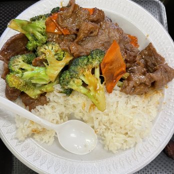 Hunan King - Broccoli beef - Chinese Near Me - Elyria, Ohio
