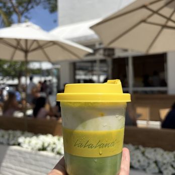 La La Land - Banana cloud matcha latte - Cafes Near Me - Los Angeles, California La La Land - Banana cloud matcha latte - Cafes Near Me - Los Angeles, California