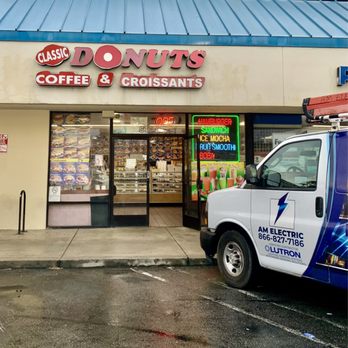 Classic Doughnuts & Croissants - Parking view - Donuts Near Me - Sherman Oaks, California Classic Doughnuts & Croissants - Parking view - Donuts Near Me - Sherman Oaks, California