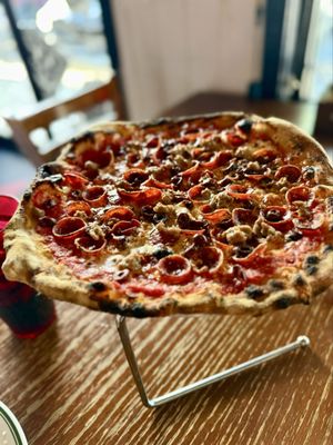 Pizza Bruno by null