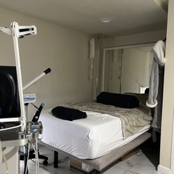 Beauty Bar Medical Clinic - Treatment room :)