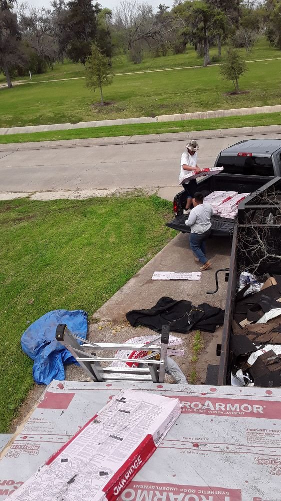 Slide of YFM Roofing