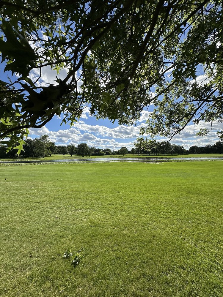 Village Greens of Woodridge Golf Course Logo