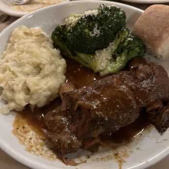 Ted's Montana Grill - Bison short ribs - American Near Me - Charlotte, North Carolina Ted's Montana Grill - Bison short ribs - American Near Me - Charlotte, North Carolina