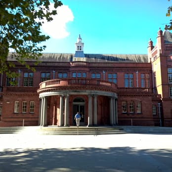 Whitworth Art Gallery - Art Galleries Near Me - Manchester, XGM
