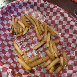 Lyons Tap - Burnt crispy fries