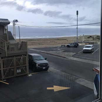 The Tradewinds Condo Hotel - Condominiums Near Me - Seaside, Oregon