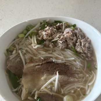 Bun Bo Hue 102 - Phở Bò Đặc Biệt - Special Beef Pho - Vietnamese Near Me - Garden Grove, California Bun Bo Hue 102 - Phở Bò Đặc Biệt - Special Beef Pho - Vietnamese Near Me - Garden Grove, California