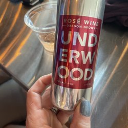 Davinci's Pizza - Delicious canned rose- loved it!