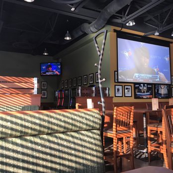 Boston Pizza - Lounge - Chicken Wings Near Me - Winnipeg, Manitoba Boston Pizza - Lounge - Chicken Wings Near Me - Winnipeg, Manitoba