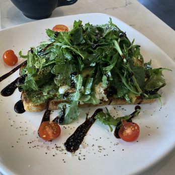 Braxton's Kitchen - Avocado Toast - Breakfast & Brunch Near Me - Camarillo, California Braxton's Kitchen - Avocado Toast - Breakfast & Brunch Near Me - Camarillo, California
