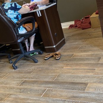 Venus Nails - Rude manger - Nail Salons Near Me - Yorkville, Illinois