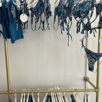 Maui Girl - Handmade on Maui Suits - Swimwear Near Me - Paia, Hawaii Maui Girl - Handmade on Maui Suits - Swimwear Near Me - Paia, Hawaii