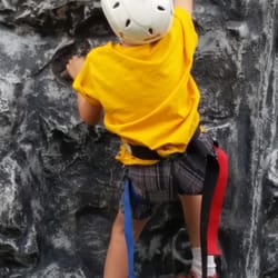 Bryce rocks the wall