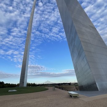 Gateway Arch - Landmarks & Historical Buildings Near Me - St. Louis, Missouri