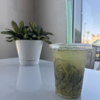 Veggy Street - This cucumber water drink was so refreshing - Vegan Near Me - Las Vegas, Nevada Veggy Street - This cucumber water drink was so refreshing - Vegan Near Me - Las Vegas, Nevada