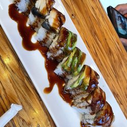 Nagano Japanese Grill - Dragon roll