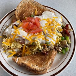 Del Rey Cafe & The Loft - Skillet Breakfast