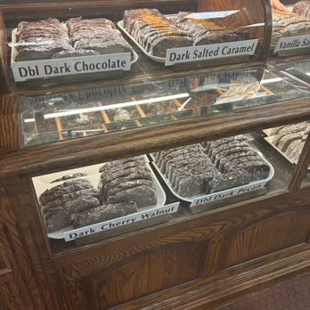 Joann's Fudge - Candy Stores Near Me - Mackinac Island, Michigan