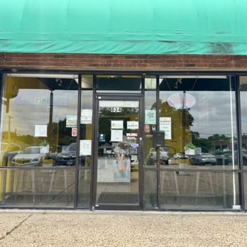 Mango Thai 2 Go - Storefront - Thai Near Me - Garland, Texas Mango Thai 2 Go - Storefront - Thai Near Me - Garland, Texas