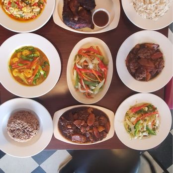 Jamaican Vybz - Mixture of dishes - Caribbean Near Me - Colonial Heights, Virginia
