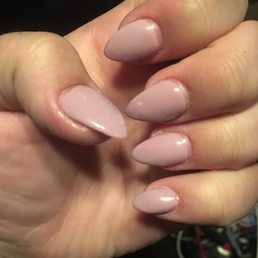 Love these new stiletto acrylics, thanks Leanne! Love these new stiletto acrylics, thanks Leanne!