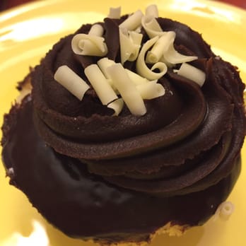 Molly's Cupcakes - One of my favorite cakes in cupcake size...I probably could have eaten 2. - Cupcakes Near Me - Chicago, Illinois Molly's Cupcakes - One of my favorite cakes in cupcake size...I probably could have eaten 2. - Cupcakes Near Me - Chicago, Illinois