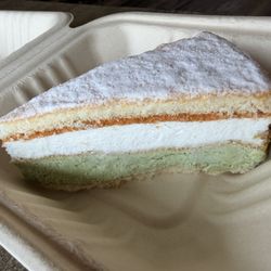 Cateus Pita Arabian Grill - Pistachio cake