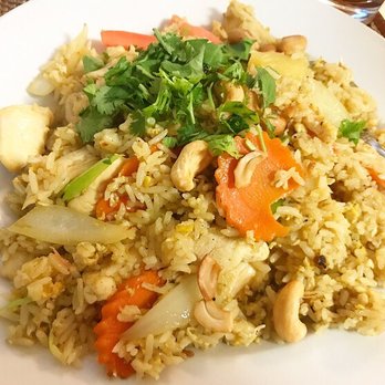 Two Sisters - Pineapple Chicken Fried Rice - Thai Near Me - Walworth, Wisconsin Two Sisters - Pineapple Chicken Fried Rice - Thai Near Me - Walworth, Wisconsin