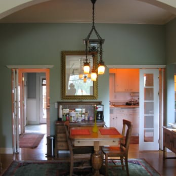 The Desmond House Bed & Breakfast - Dining area, facing the back of the house. - Bed & Breakfast Near Me - Redding, California