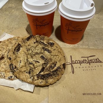 Jacques Torres Chocolate - Comfort snack - Chocolatiers & Shops Near Me - Brooklyn, New York Jacques Torres Chocolate - Comfort snack - Chocolatiers & Shops Near Me - Brooklyn, New York
