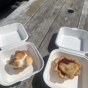 The Pie Spot - Smores/raspberry - Desserts Near Me - Portland, Oregon The Pie Spot - Smores/raspberry - Desserts Near Me - Portland, Oregon