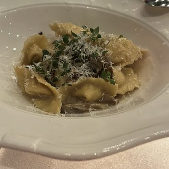 Osteria Mozza - Sweet Corn Cappellacci pasta dish. - Italian Near Me - Los Angeles, California Osteria Mozza - Sweet Corn Cappellacci pasta dish. - Italian Near Me - Los Angeles, California