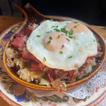 The Maple Counter Cafe - Corned Beef Hash - Breakfast & Brunch Near Me - Walla Walla, Washington The Maple Counter Cafe - Corned Beef Hash - Breakfast & Brunch Near Me - Walla Walla, Washington