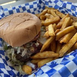 Aaliyah Zo - Bacon double cheeseburger