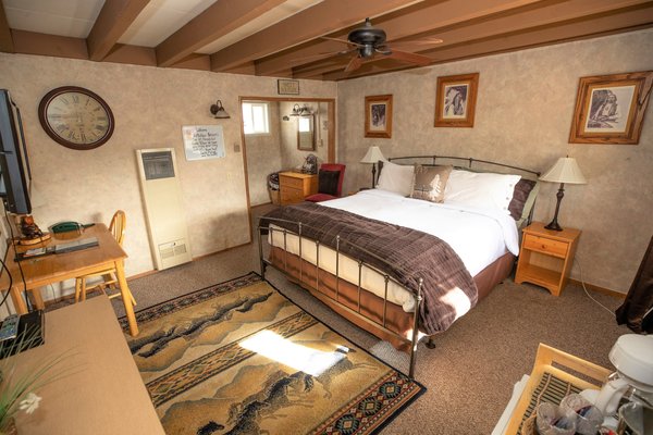 Mother Nature's Inn by null