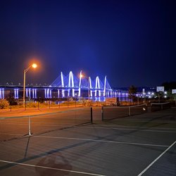 Pierson Park - Cuomo bridge + tennis courts at night