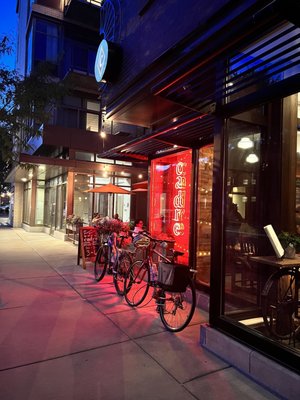 Cadre Restaurant by null