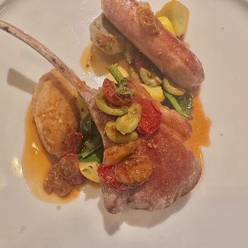 Monarque - Brasseries Near Me - Montreal, Quebec