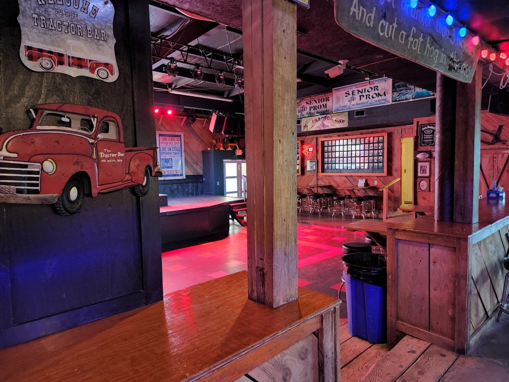 TRACTOR BAR Updated October 2024 546 Wilderness Hwy, Mount Nebo