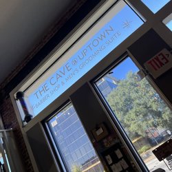 The Cave Uptown - Entrance