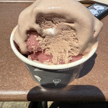 Mason's Creamery - Chocolate and guava flavors - Ice Cream & Frozen Yogurt Near Me - Cleveland, Ohio Mason's Creamery - Chocolate and guava flavors - Ice Cream & Frozen Yogurt Near Me - Cleveland, Ohio